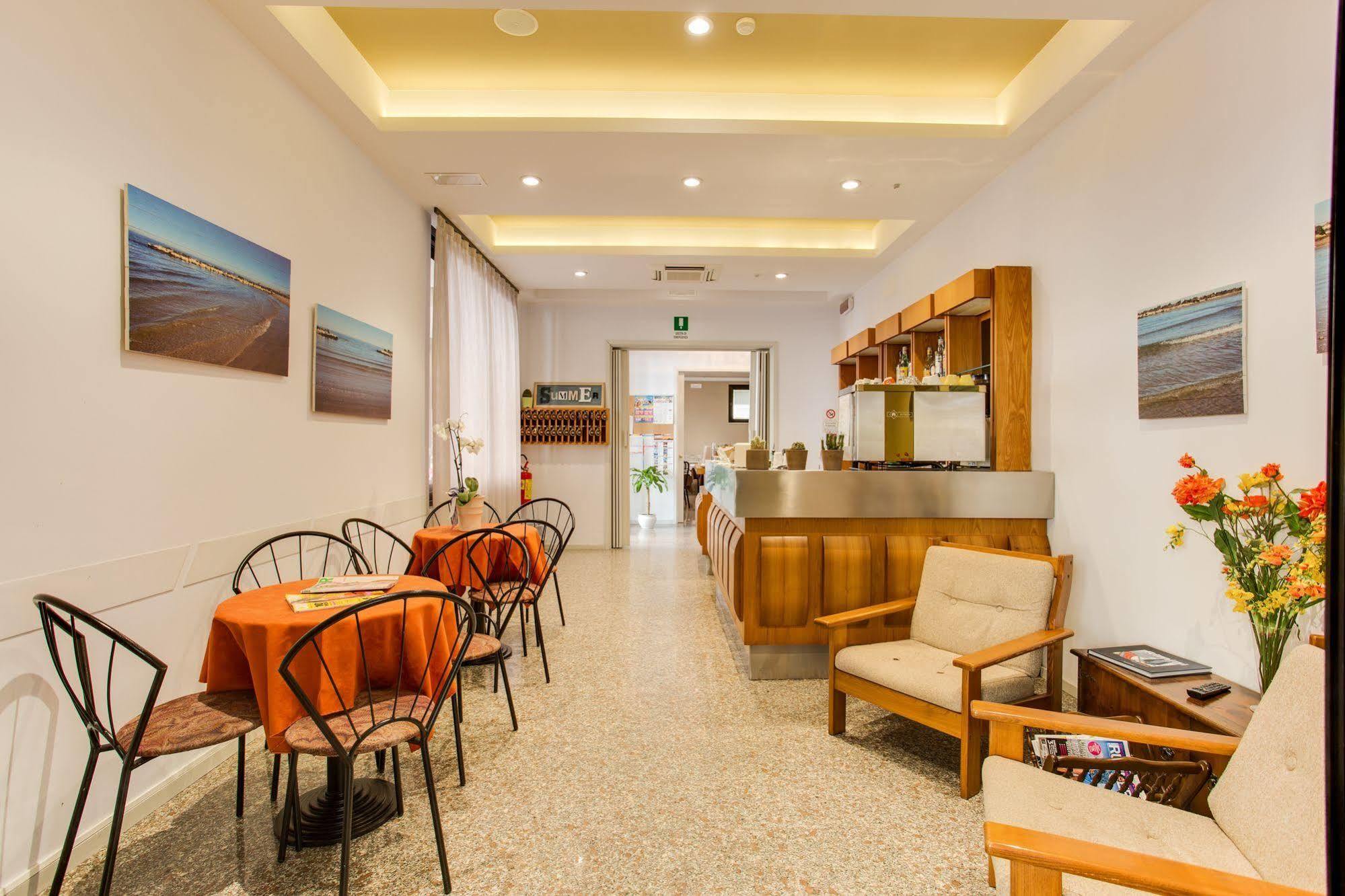 Hotel Villa Dei Gerani Rimini Zewnętrze zdjęcie