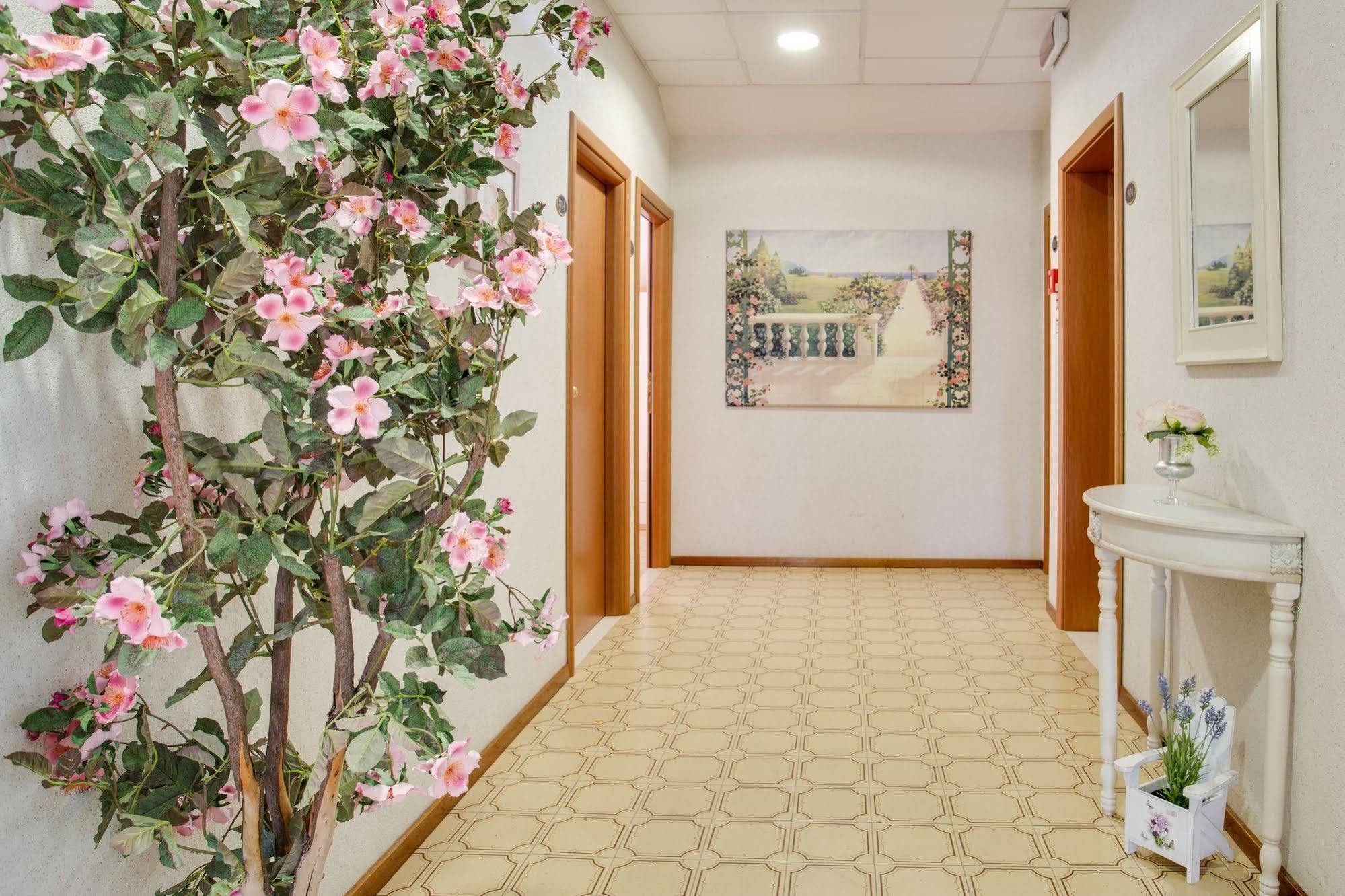 Hotel Villa Dei Gerani Rimini Zewnętrze zdjęcie